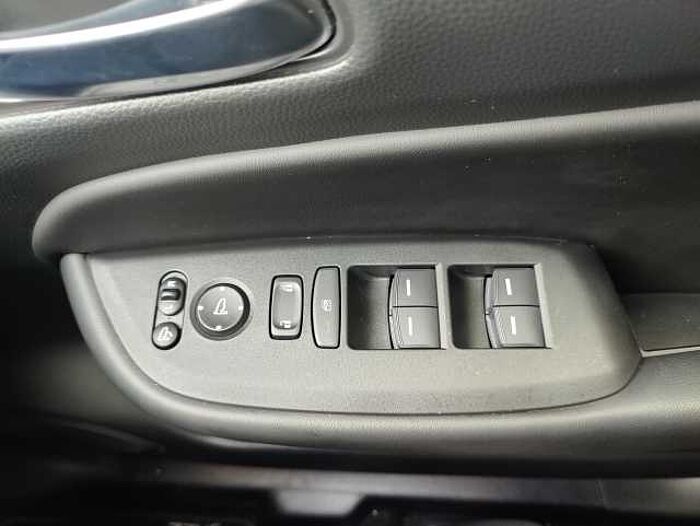 Honda Jazz Hybrid 1.5 i-MMD Hybrid Crosstar Advance 5dr eCVT 